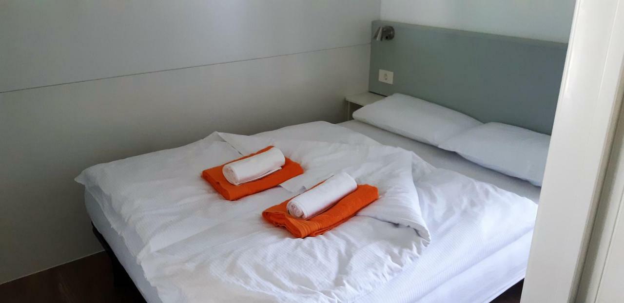 Mobile Homes And Apartment - Terme Catez Catez ob Savi Exterior foto